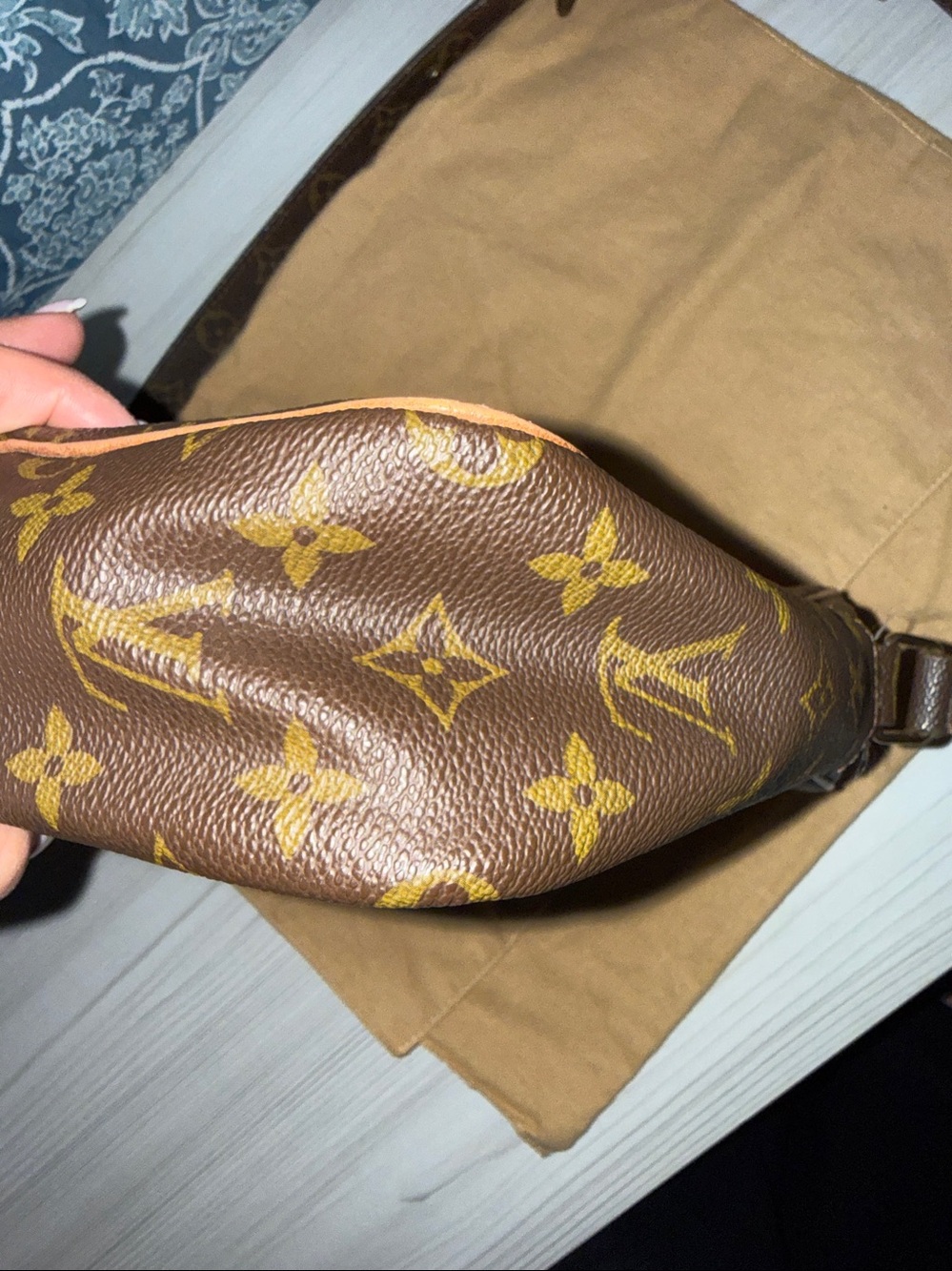 Louis Vuitton Marceau Monogram Canvas Bag-Authentic - Picture 5 of 16